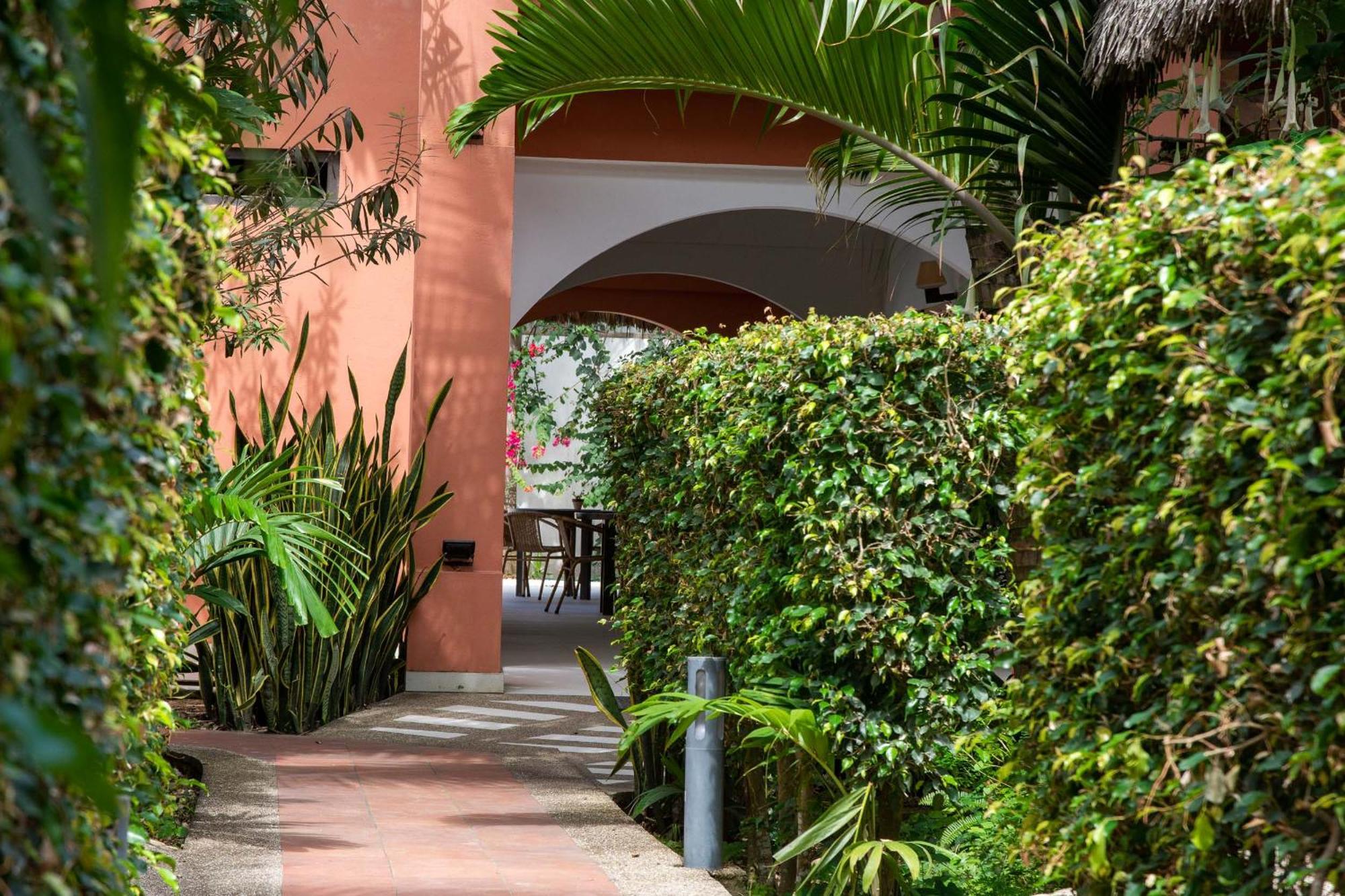 New Nautilus Lodge Puerto López Extérieur photo